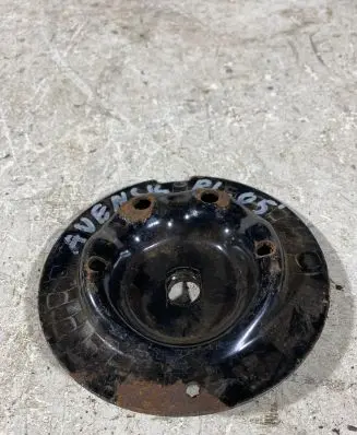 Toyota Avensis T250 Coil spring mount 
