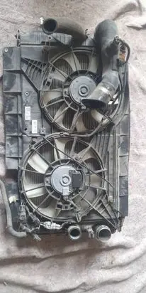 Toyota Avensis T270 Fan set 160400R160 MF4227503773