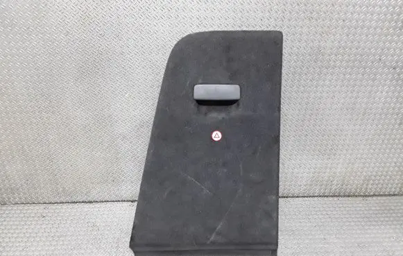 Volkswagen Touareg I Trunk/boot trim cover 7L6867037