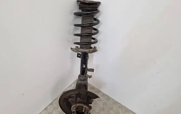 Ford Kuga II Front wheel hub spindle knuckle