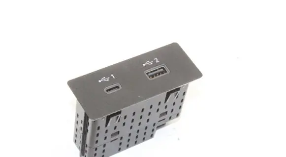 Nissan X-Trail T33 USB socket connector 284H36RA2A