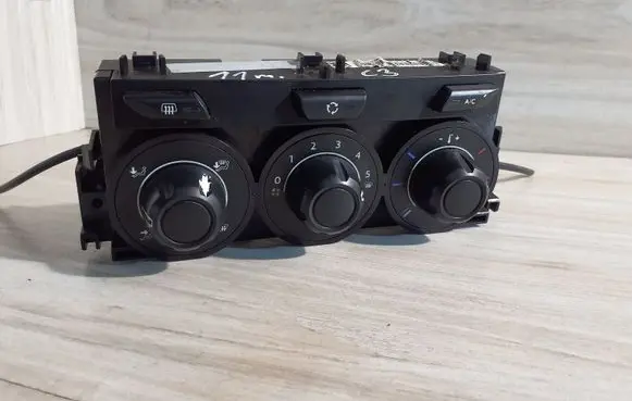 Citroen C3 Climate control unit 400018004 X8032002