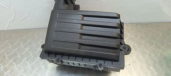 Skoda Superb B8 (3V) Air filter box 5Q0129607AA