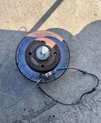 Citroen C4 I Rear wheel hub spindle/knuckle 7373