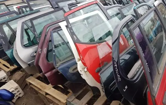 Peugeot 605 Rear door