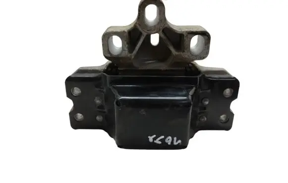 Skoda Superb B6 (3T) Engine mount bracket 3C0199555
