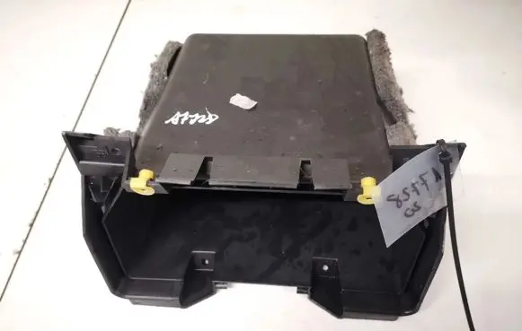 Volvo V50 Glove box 09491937