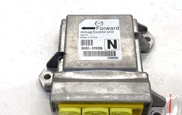Mazda 3 II Airbag deployment crash/impact sensor BHS257K30A