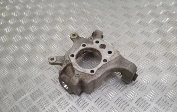 Infiniti EX Rear wheel hub spindle/knuckle 