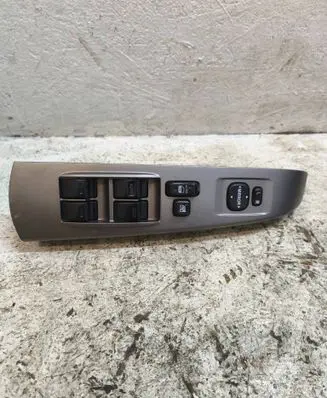 Toyota Prius (XW20) Electric window control switch 8482047050 515254