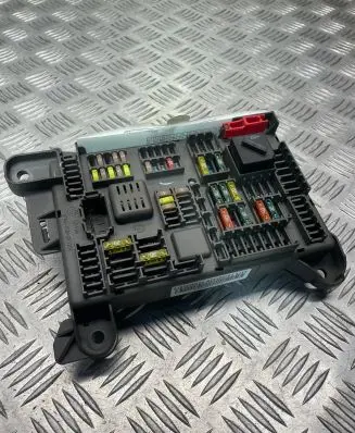 BMW X5 E70 Fuse module 693168704 518954021A 035680693168704