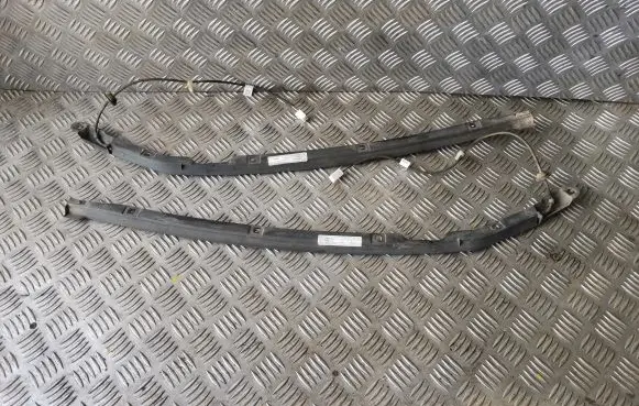 KIA Carnival Rubber seal tailgate window/glass 831404D100 831304D100