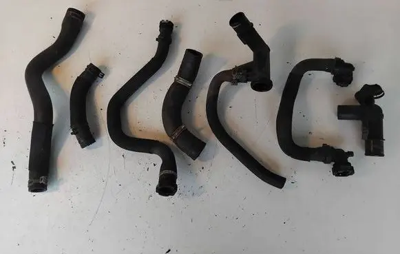 Peugeot 508 Engine coolant pipe/hose 9684589080
