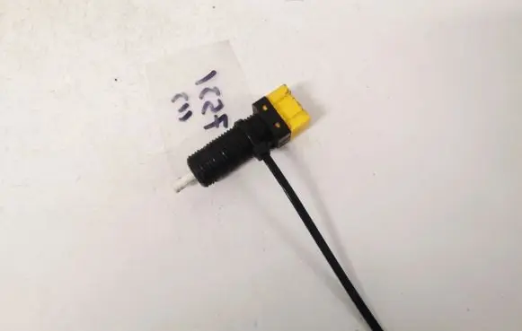 Renault Laguna I Brake pedal sensor switch 7700844331