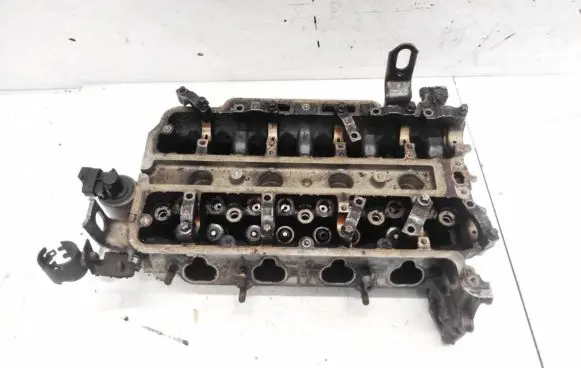 Opel Corsa C Engine head 90400234