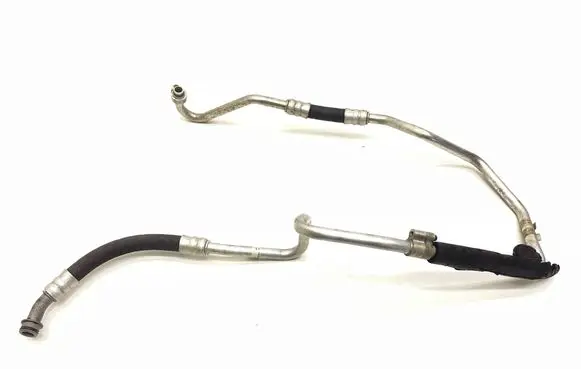 Jaguar XK8 - XKR Oil cooling pipe C2N2208 MJE7470AB