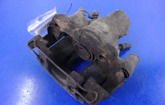 Opel Signum Rear brake caliper