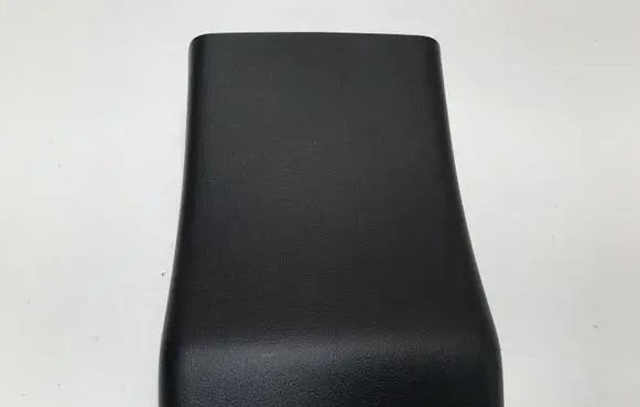 Mazda MX-30 Centre console side trim rear DN4E64470 K3006