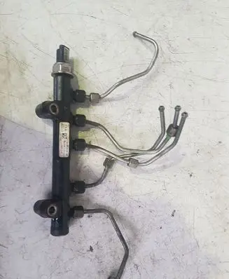 Ford Focus Fuel main line pipe 9685297580