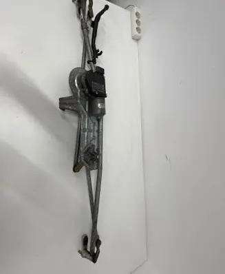 Seat Alhambra (Mk1) Front wiper linkage and motor 3398009476