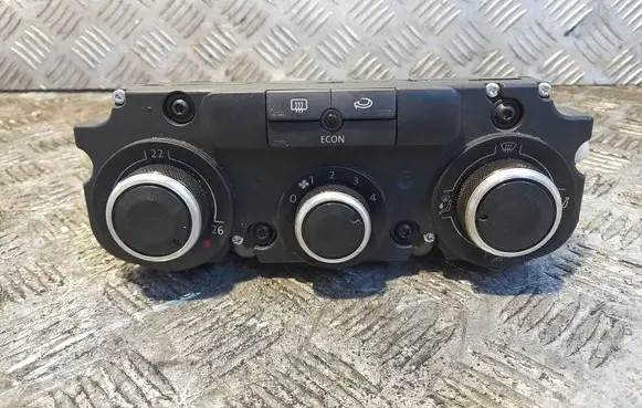 Volkswagen Golf V Climate control unit