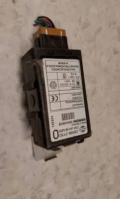 Nissan X-Trail T30 Door central lock control unit/module 285963Y50 5WK46472B
