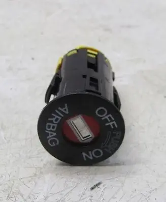 Passenger airbag on/off switch