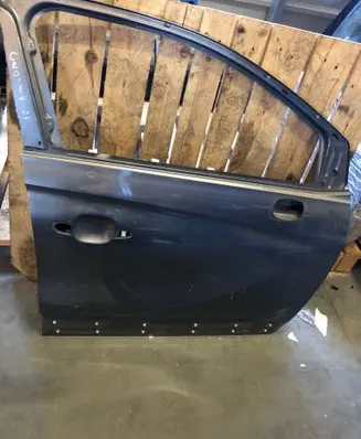 Opel Crossland X Front door