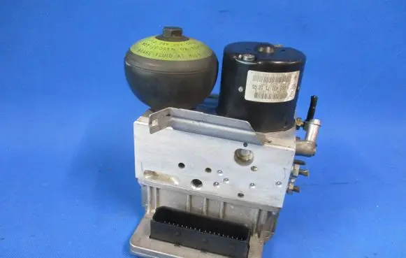 Mercedes-Benz E W212 ABS Pump A0054317112 0265250095 0505831101
