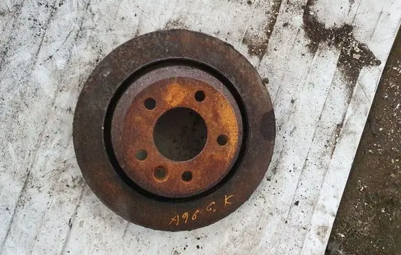 Volkswagen Touareg I Rear brake disc NOCODE
