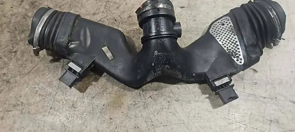 Mercedes-Benz Vito Viano W639 Air intake duct part A6420946397