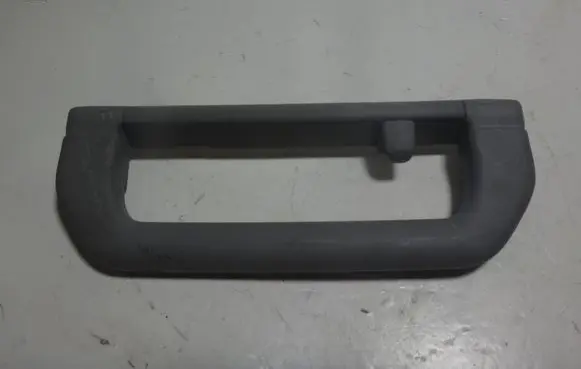 BMW 5 E34 Rear interior roof grab handle 8177635