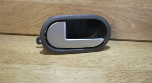 Ford Fiesta Front door interior handle 2S61A22601