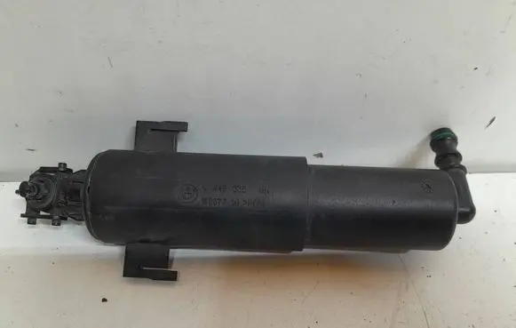 BMW 3 E90 E91 Headlight washer spray nozzle 4449335