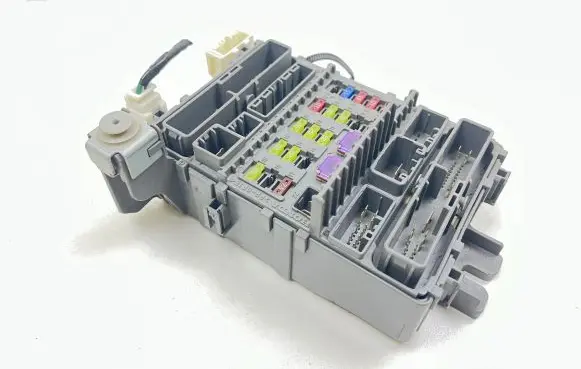 Honda Accord Fuse module TL4G211FD