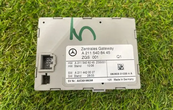 Mercedes-Benz CLS C219 Gateway control module A2115408445 A2114420027 A2115408245
