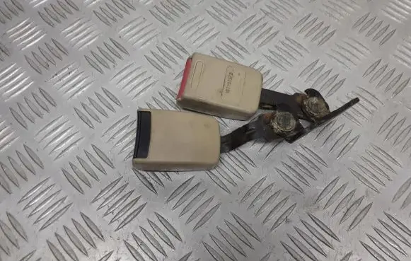 Peugeot 607 Front seatbelt