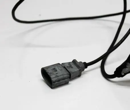 Volkswagen PASSAT B5 Crankshaft position sensor 038907319E
