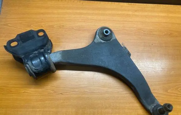 Volvo V60 Front control arm 2902121030