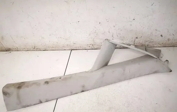 Seat Leon (1P) (C) pillar trim 1P0867234