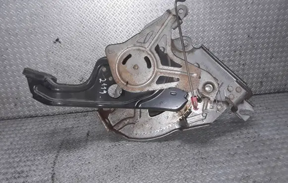 Chrysler Pacifica Handbrake/parking brake lever assembly 04683909