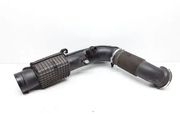Volvo V70 Air intake duct part 31319691 31319688