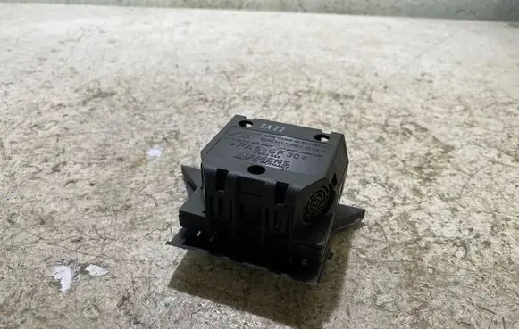 Volkswagen Sharan Sensor 7M0959121 95VW15K607AA 5WK4558