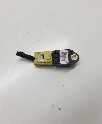 Toyota Auris 150 Airbag deployment crash/impact sensor 8983102060