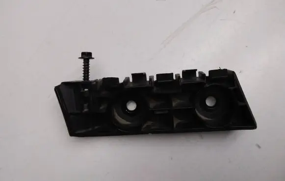 Ford Mustang VI Front bumper mounting bracket FR3B17D958AE