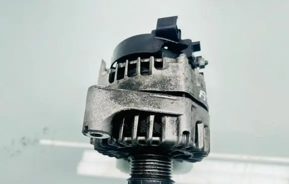 BMW X5 F15 Generator/alternator 8570675 FG23S068 1357221A