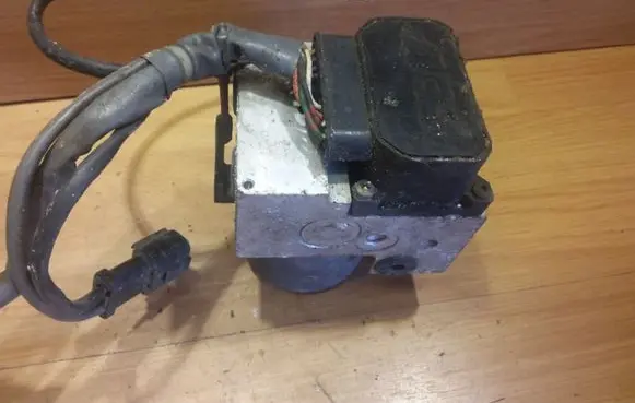 Subaru Legacy ABS Pump 27531AC000