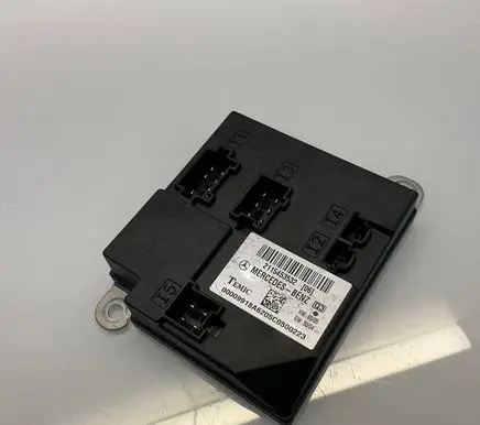 Mercedes-Benz CLS C219 Comfort/convenience module 2115453532 A2115453532
