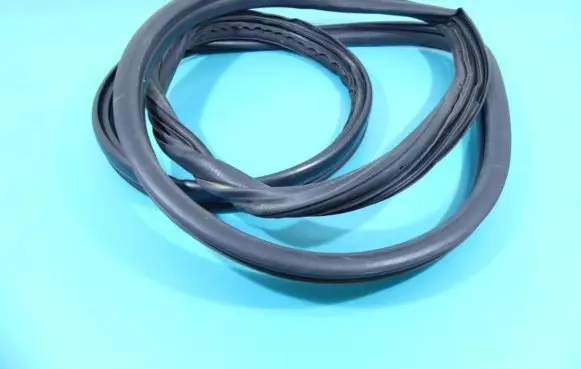 Suzuki XL7 II Front door rubber seal IMPRK1355965