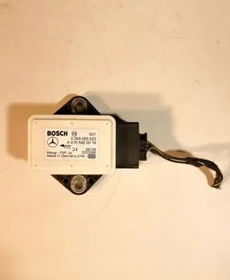 Mercedes-Benz B W245 ESP acceleration yaw rate sensor A2165420018 0265005623